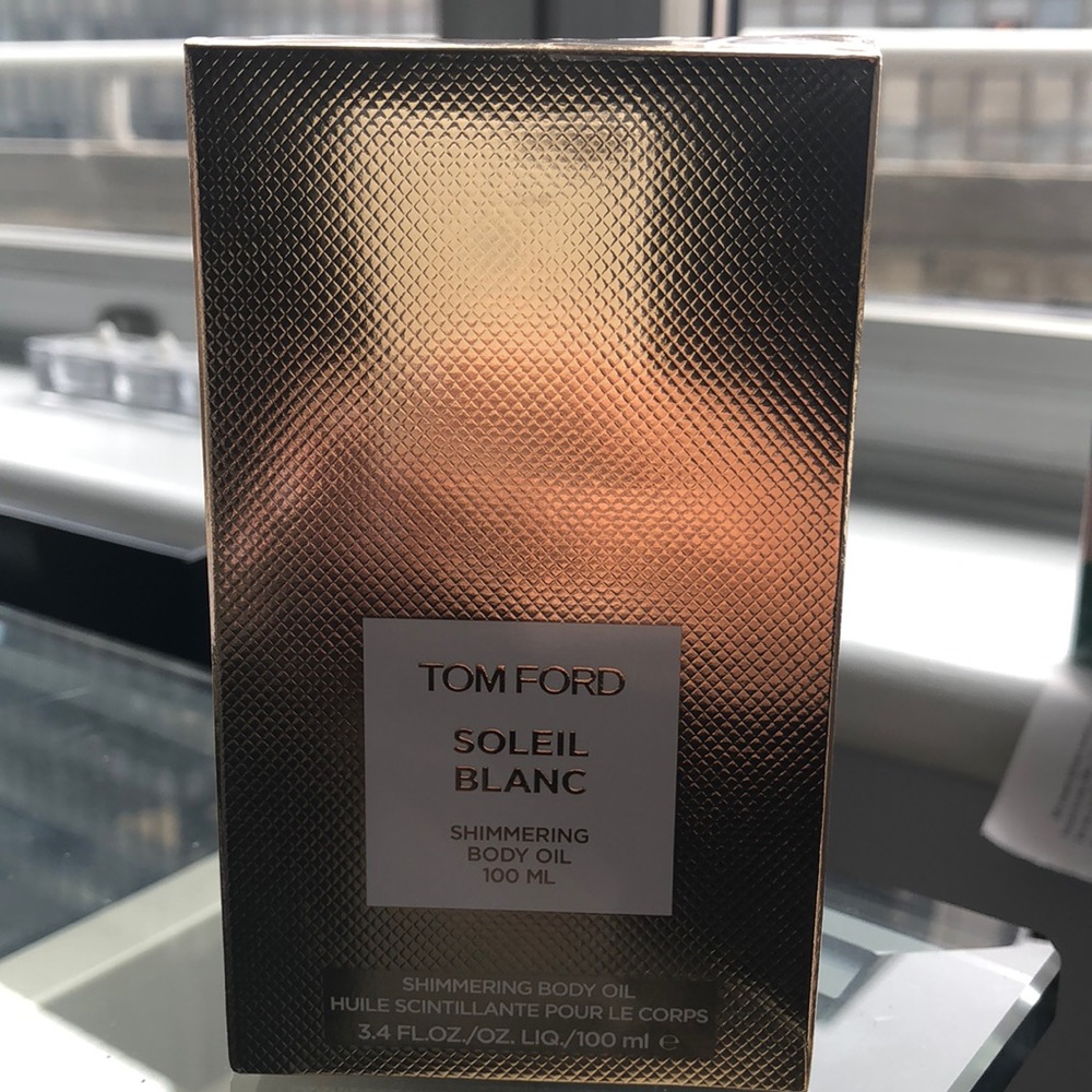 Tom Ford soleil Blanc shimmering body oil 3.4 oz